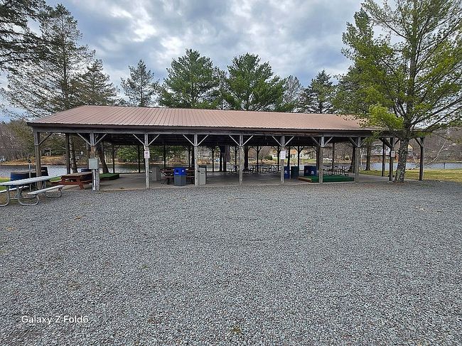 Photo of 326 Outer Dr, Pocono Lake, PA