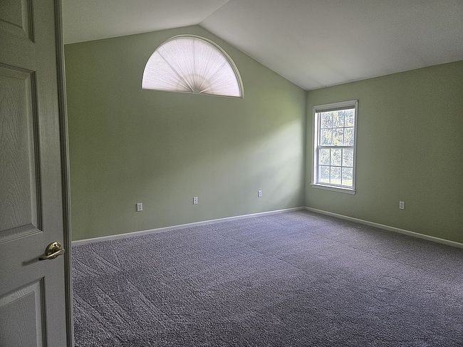 Photo of 10 Pine Valley Ct, Lakewood, NJ