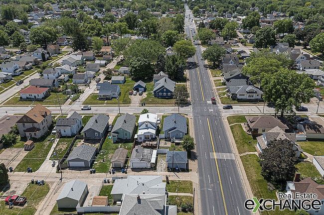 Photo of 1658 W Lombard St, Davenport, IA