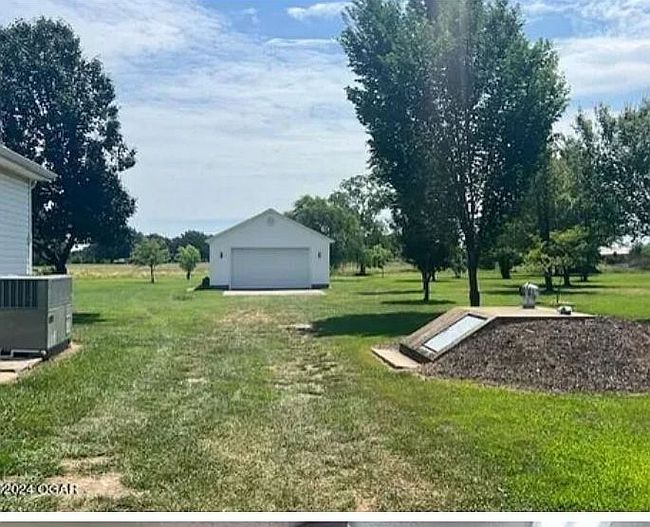 Photo of 2153 S Crestview Dr, Joplin, MO
