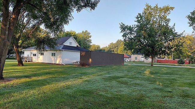 Photo of 500 Russell St, Oakville, IA