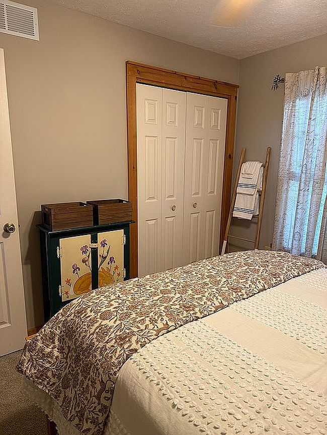 Photo of 111 High Mountain Ln, Tannersville, PA