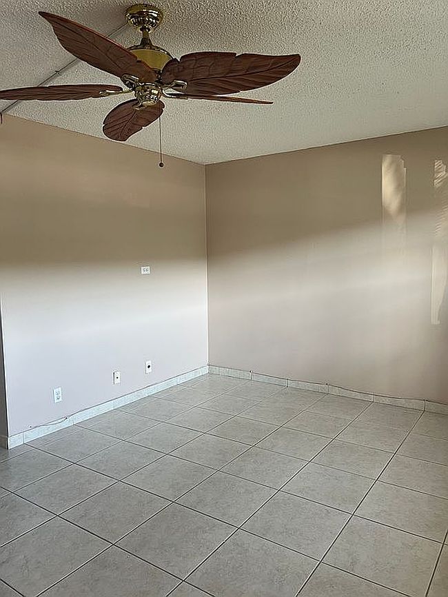 Photo of 13255 Sw 7th Ct Apt D115, Pembroke Pines, FL