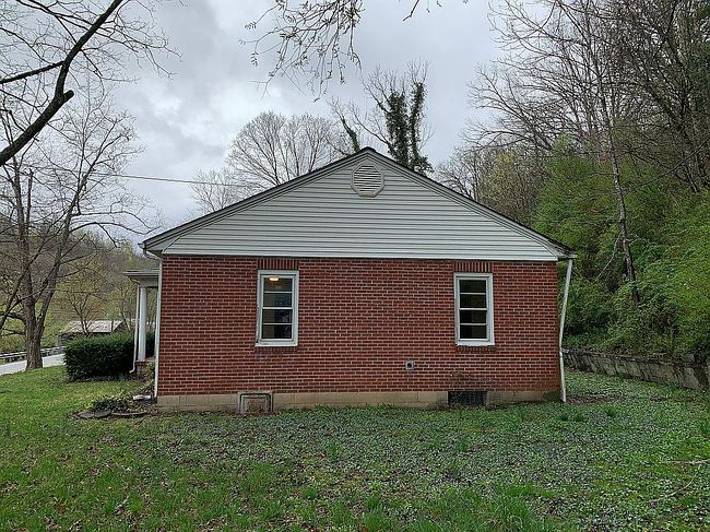 Image of 1462 State Route 40 W