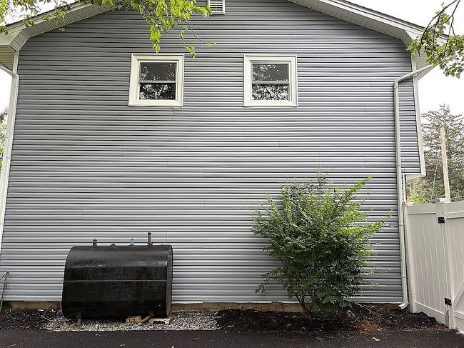 Photo of 99 Tell Ave, Deer Park, NY