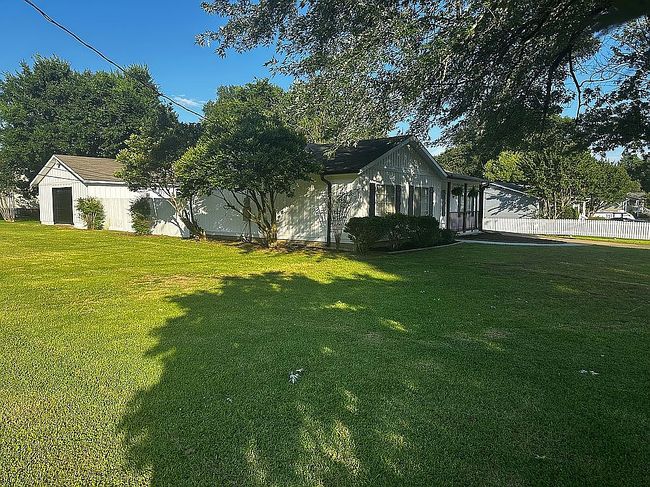 Image of 6393 Glenview Dr