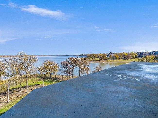Preview of property located at 820 N Shore Dr