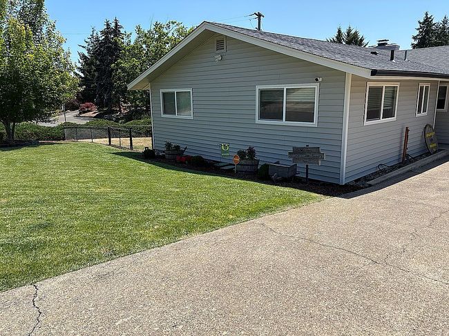 Photo of 2025 Nw Delridge Ave, Roseburg, OR