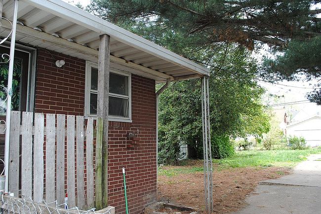 Additional photo 3 of property located at 2018 S 6th St