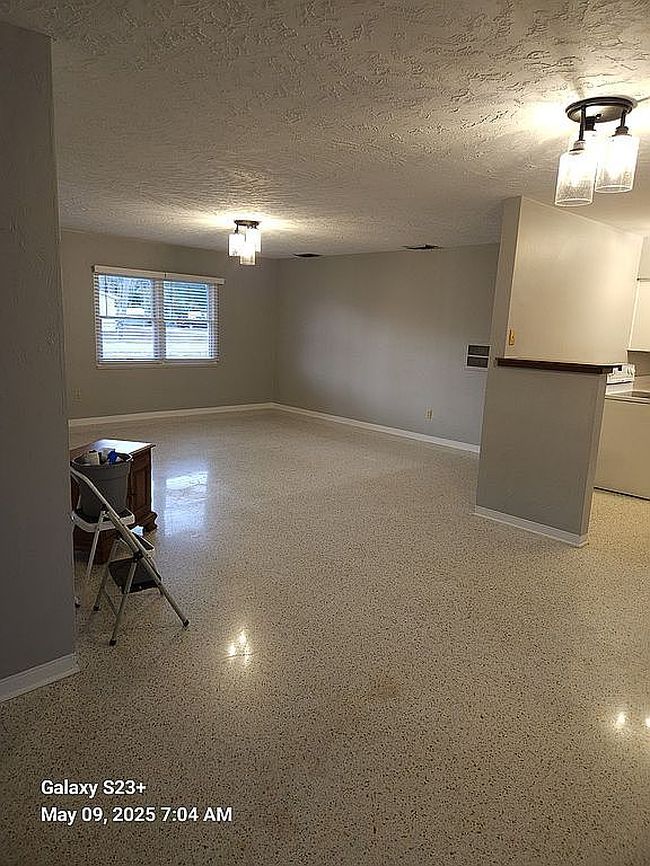 Preview of property located at 910 Sw 3rd Ave