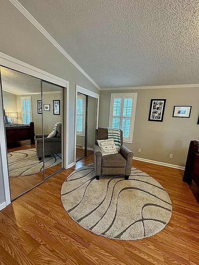 Photo of 539 Dove Trl, Hendersonville, NC