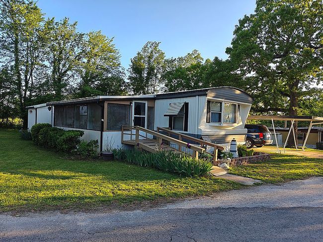 Photo of 15 Goldfinch Dr, Forsyth, MO