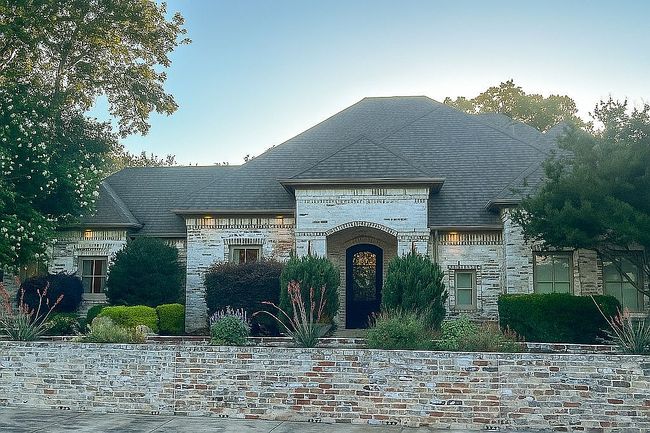 Image of 8401 Bluebonnet Rd