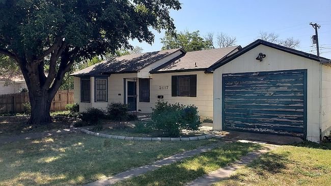 Photo of 2617 35th St, Lubbock, TX