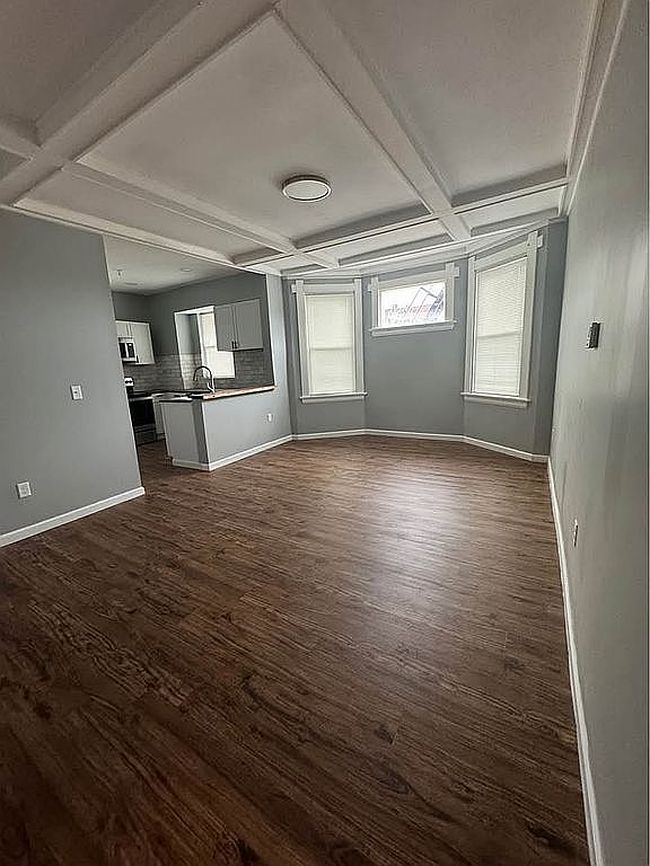 Additional photo 1 of property located at 2600 Melrose Ave