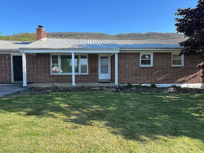 Image of 110 South Ln