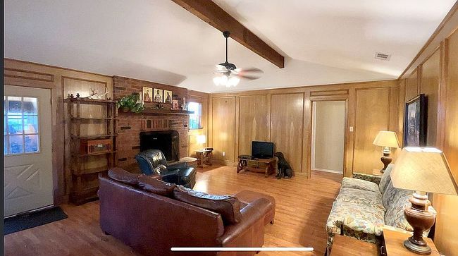 Photo of 1721 E Bankhead Dr, Weatherford, TX