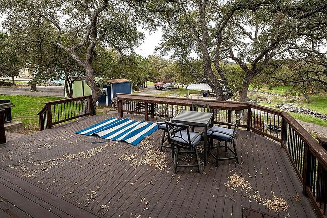 Photo of 835 Lookout Dr, Lakehills, TX