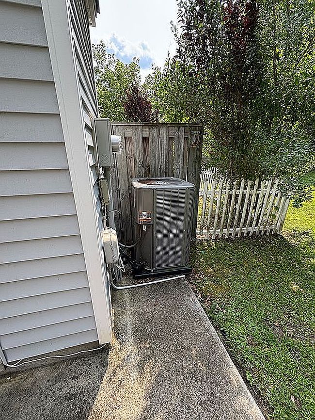 Photo of 4577 Great Oak Dr #2, North Charleston, SC