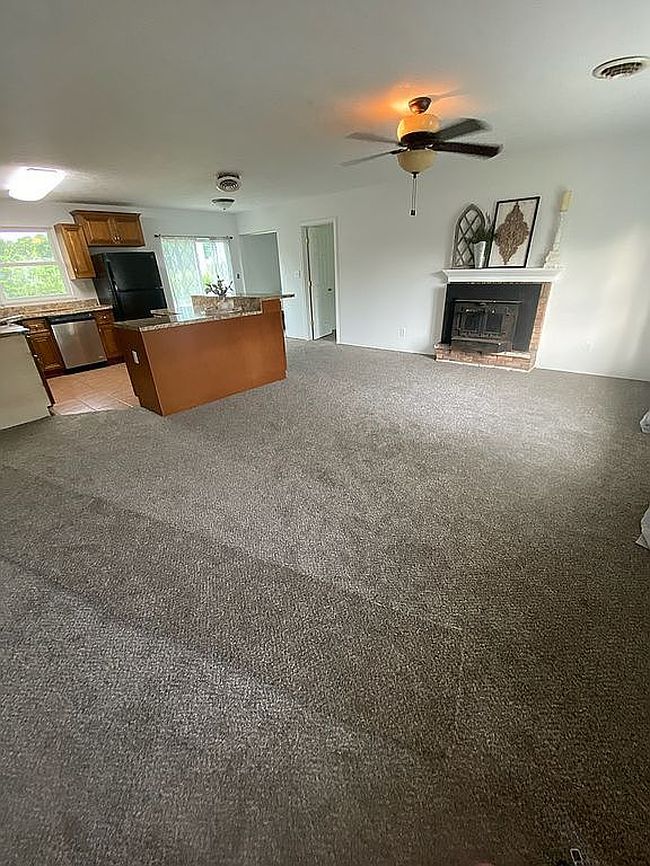 Photo of 506 E Aberdeen Dr, Trenton, OH