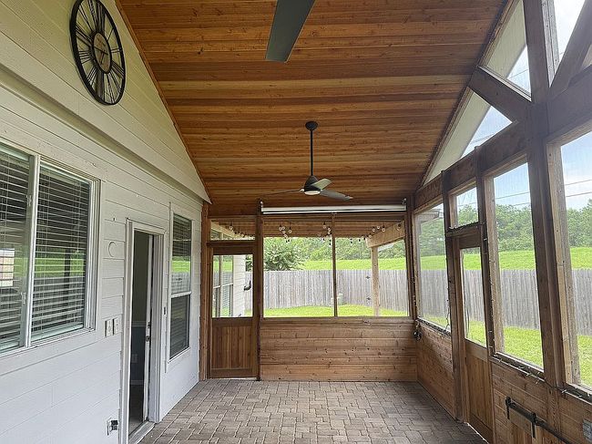 Photo of 903 Pinecreek Point Ct, Spring, TX
