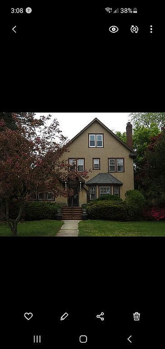 Photo of 148 Saw Mill Rd, Bellmore, NY