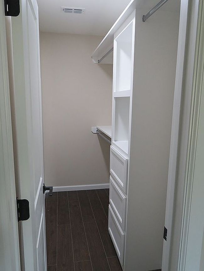 Additional photo 3 of property located at 820 N Bowie St