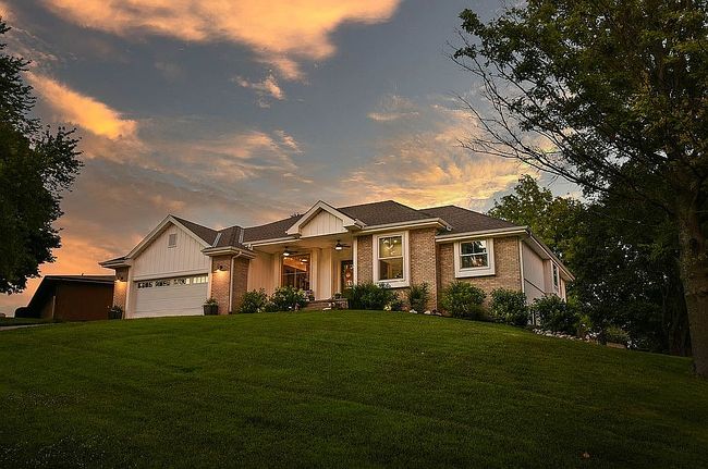 Image of 105 Summit Dr