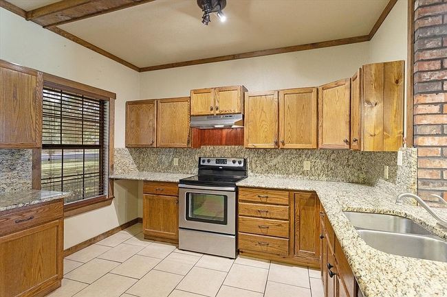 Additional photo 3 of property located at 1035 Lakewood Rd