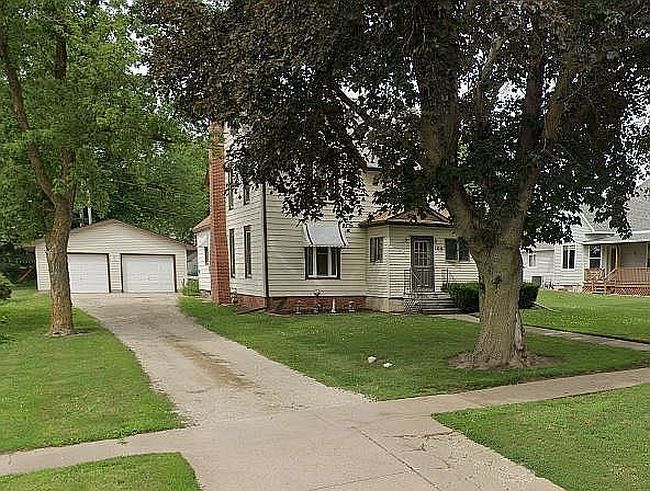Additional photo of property located at 105 Station St