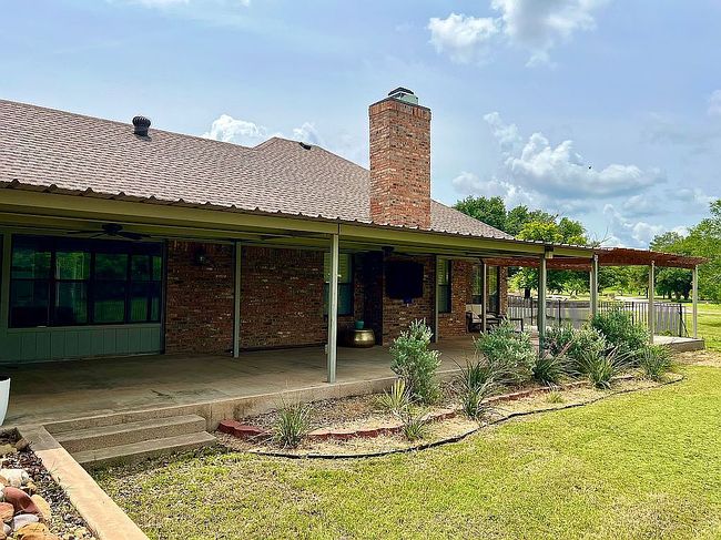 Additional photo 1 of property located at 5820 Pecan Valley Ln