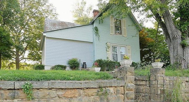Preview of property located at 281 Holden Rd