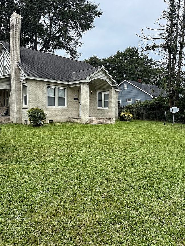 Image of 1103 N Water St