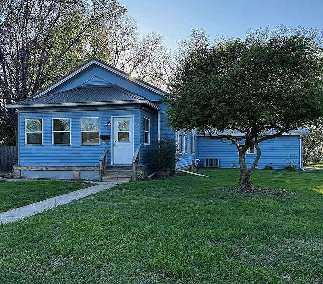 Image of 255 N 2nd St