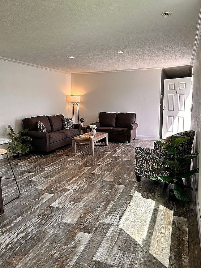 Photo of 2020 Read St #1, Omaha, NE