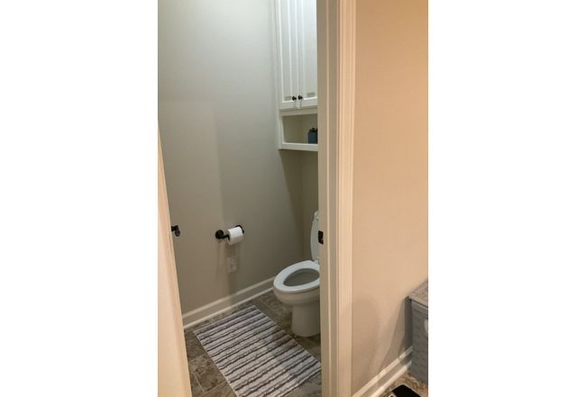Photo of 820 Oak Forest Cir
