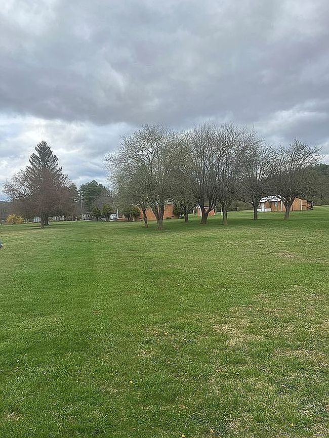 Photo of 218 Mcdermott Ave, Wht Sulphur S, WV
