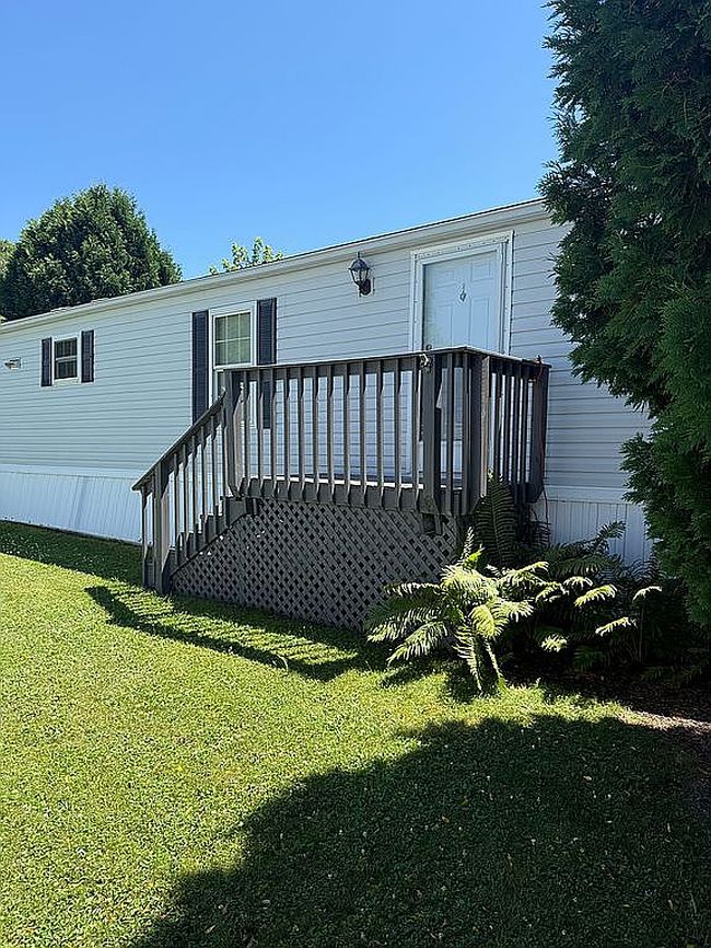 Photo of 83 Valley Dr, Great Valley, NY