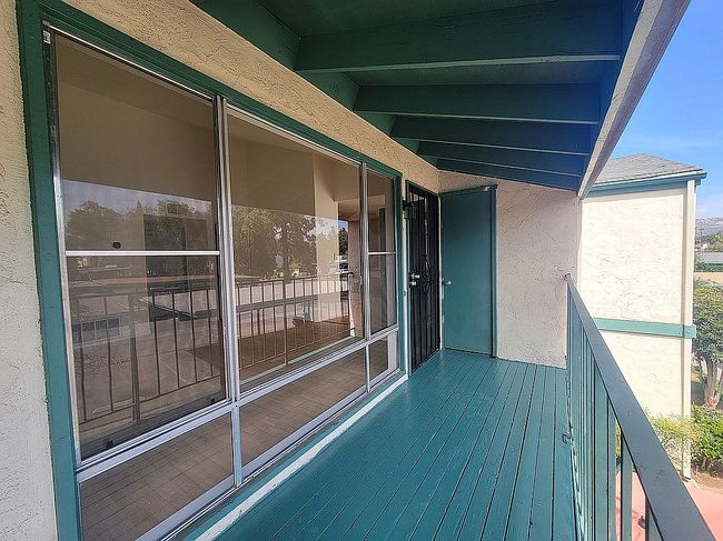 Image of 1817 E Grand Ave Unit 6
