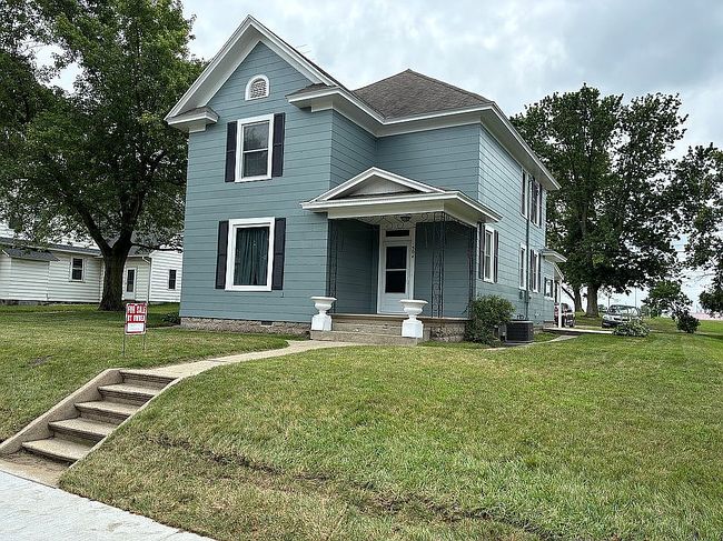 Preview of property located at 504 E 2nd St