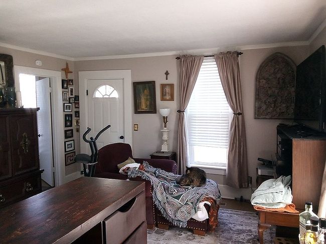 Photo of 10495 5th St, Charlevoix, MI