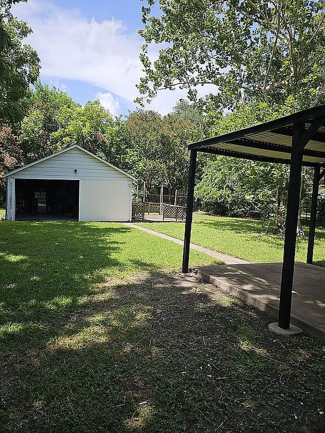 Photo of 1310 Virginia Ave, Victoria, TX
