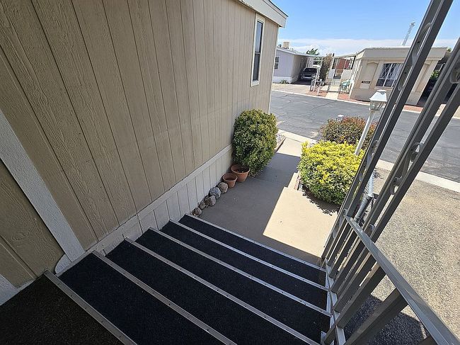 Photo of 7229 Gatling Dr Ne, Albuquerque, NM