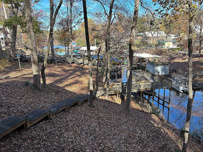Image of 494 Deerfield Rd