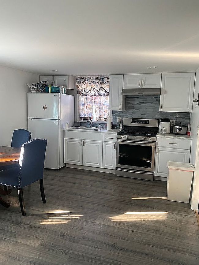 Image of 109 Elm St