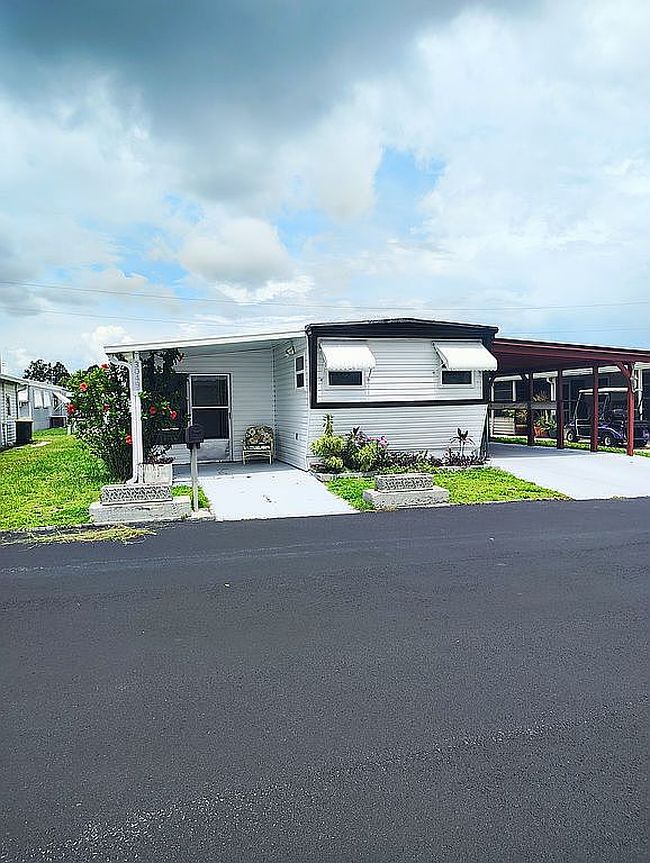 Photo of 30491 Francis St, Sebring, FL