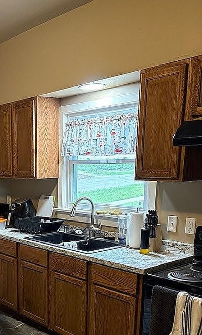 Photo of 1302 N Mulberry St, Maryville, MO