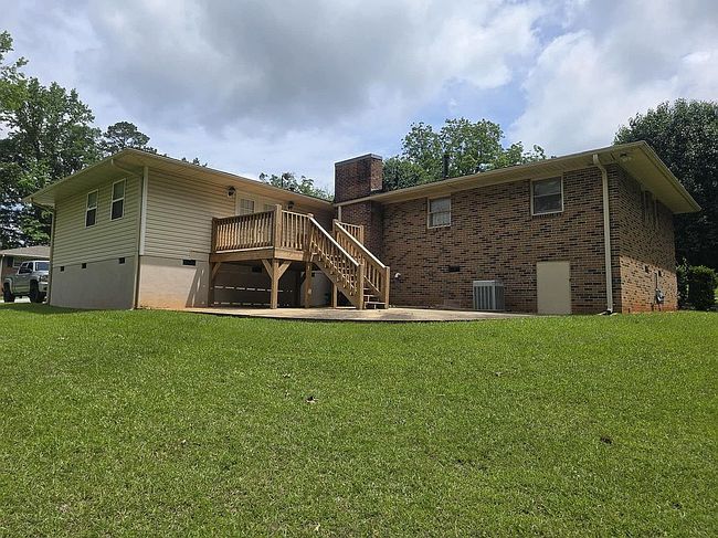 Image of 202 Hilltop Way