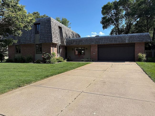 Photo of 1250 Heritage Pl, Hastings, NE