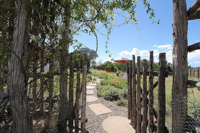Photo of 134 Ridgecrest Dr, Santa Fe, NM
